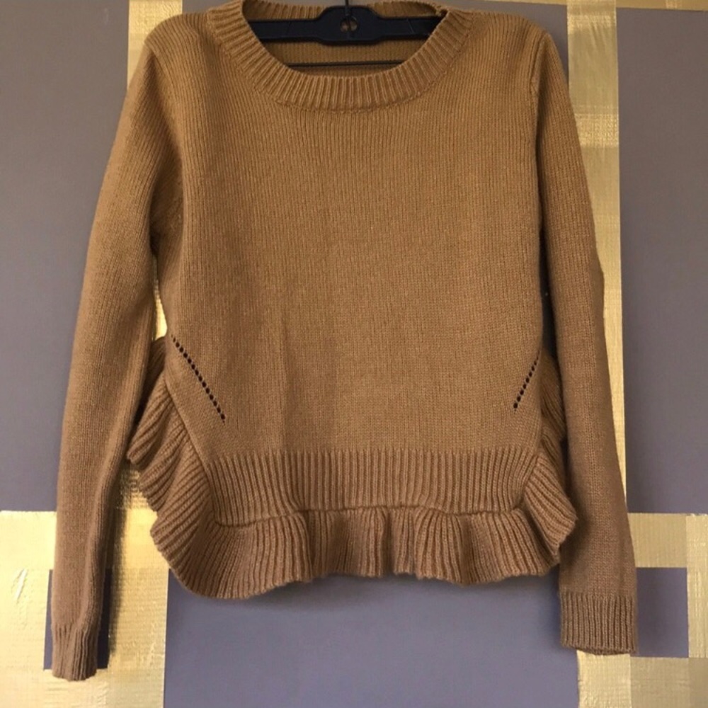 Ruffled edge sweater tan